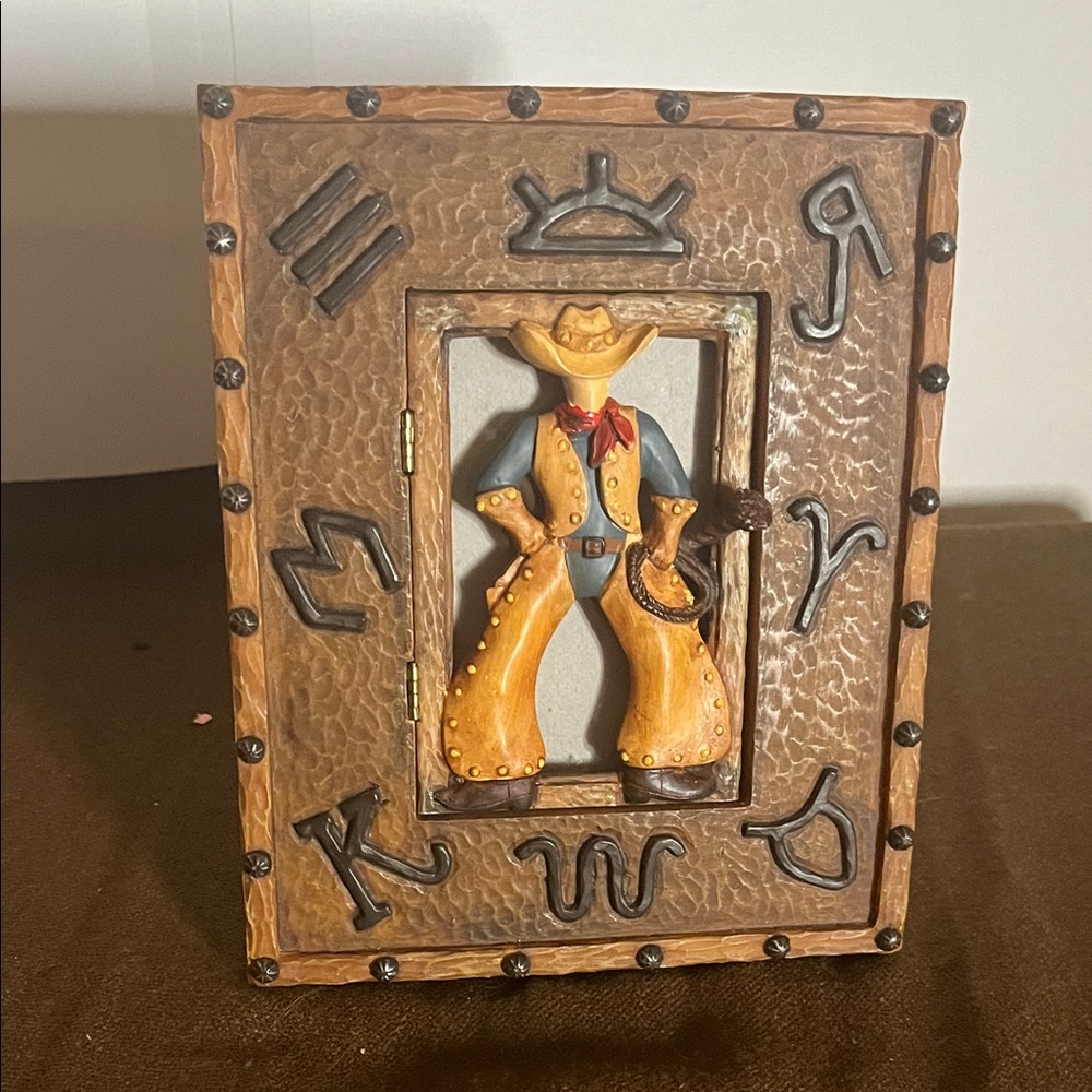 😄Vintage cowboy picture frame Cornice heavy 3D